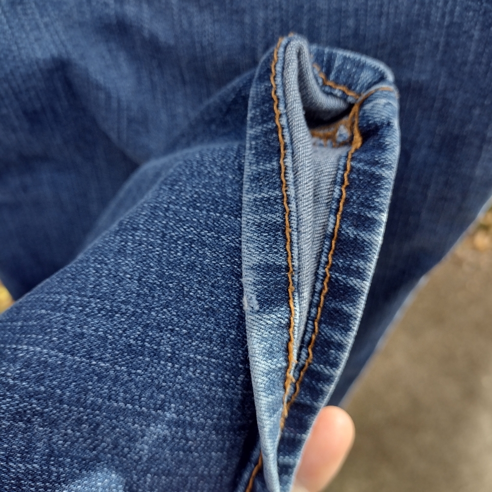 The Platinum faded Jegging size 2 by Chicos - Picture 7 of 10